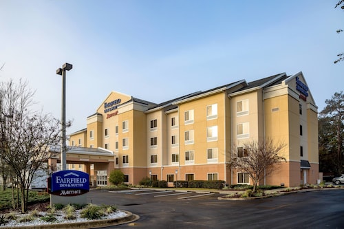 Great Place to stay Fairfield Inn & Suites Lake City near Lake City 