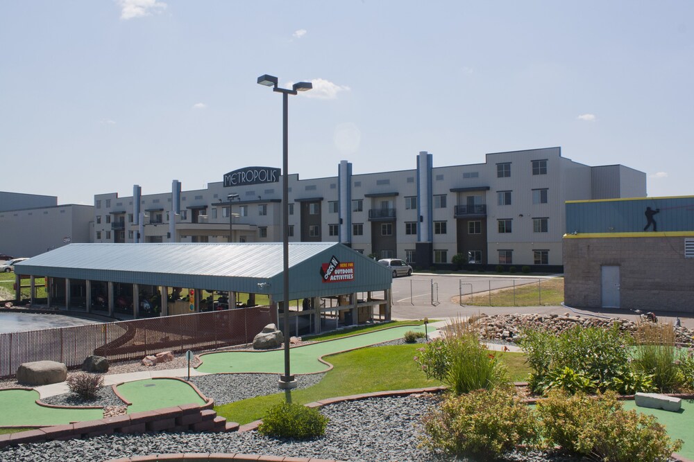 Metropolis Resort, Eau Claire 2020 Room Prices & Reviews Travelocity