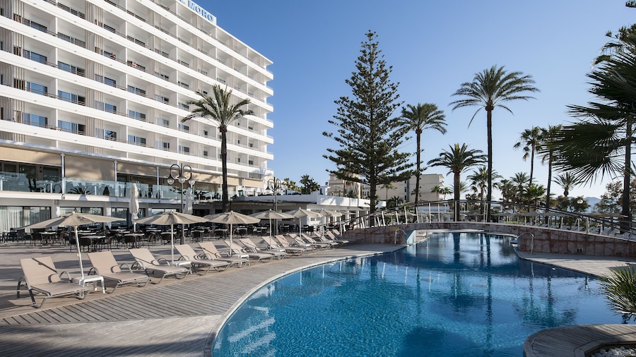 CM Playa del Moro Hotel