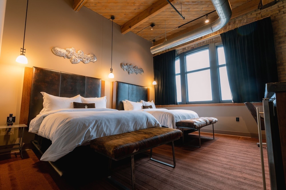 The Iron Horse Hotel in Milwaukee Best Rates & Deals on Orbitz