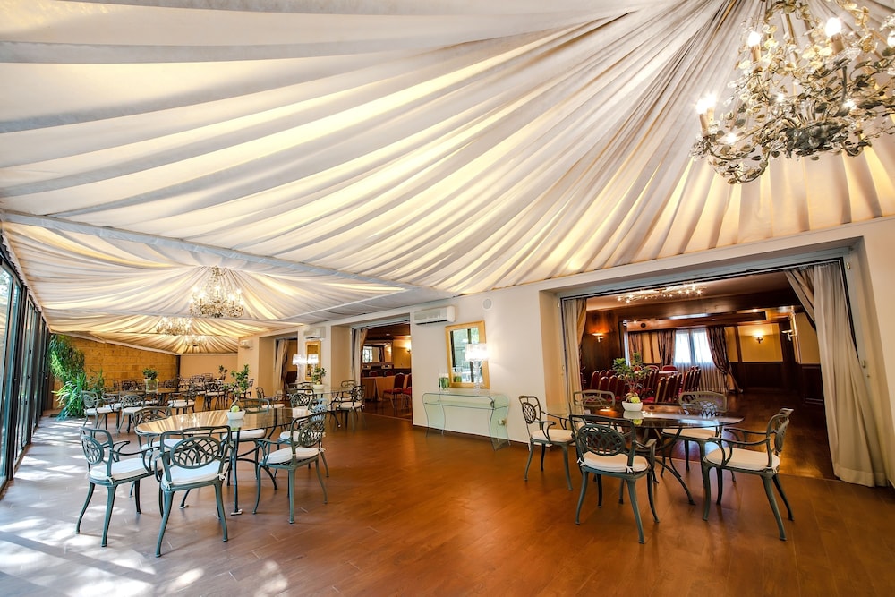 Hotel Villa Traiano Benevento Bn Hotel Villa Traiano Benevento Bn