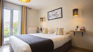 Premium bedding, Select Comfort beds, desk, soundproofing