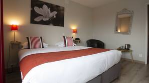 Premium bedding, Select Comfort beds, desk, soundproofing