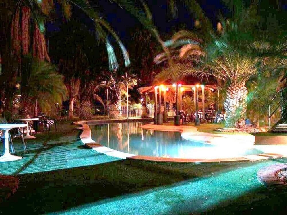 Outdoor pool, Desert Palms Alice Springs