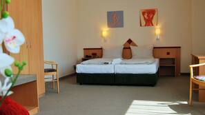 Zimmersafe, kostenlose Babybetten, kostenloses WLAN, Barrierefreiheit
