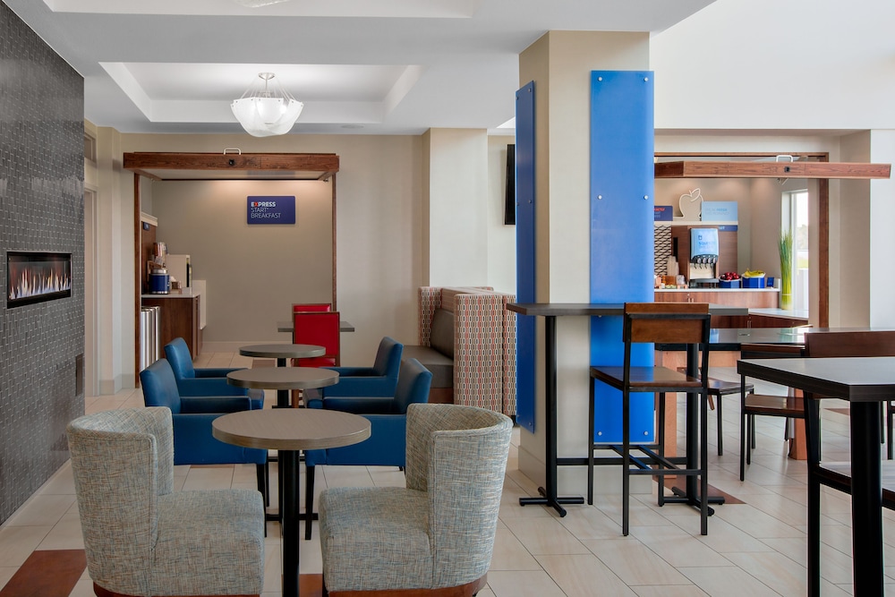 Holiday Inn Express & Suites Ontario, an IHG Hotel