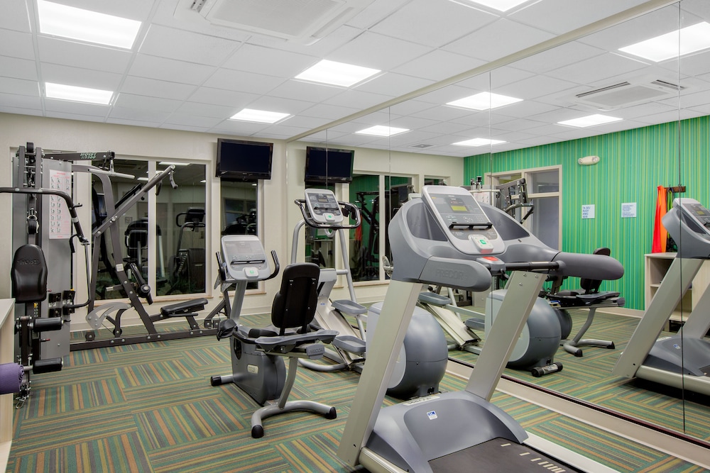 Holiday Inn Express & Suites Ontario, an IHG Hotel