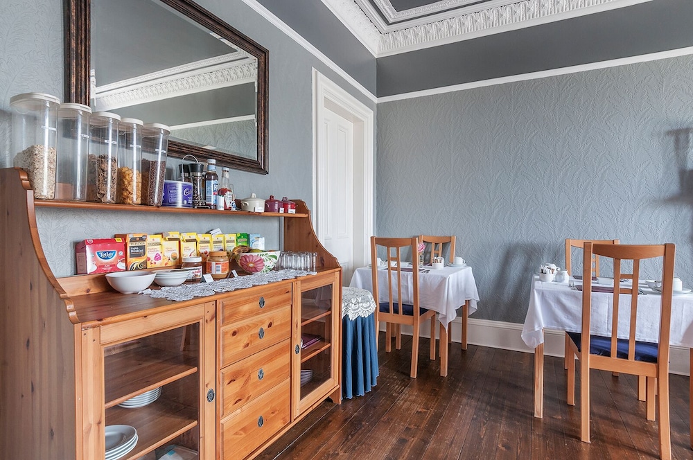 Aynetree Guest House