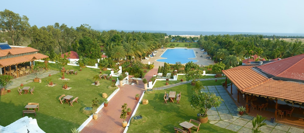 Chariot Beach Resort in Mahabalipuram, India