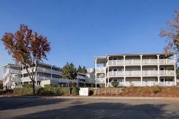 SureStay Hotel by Best Western Fairfield Napa Valley