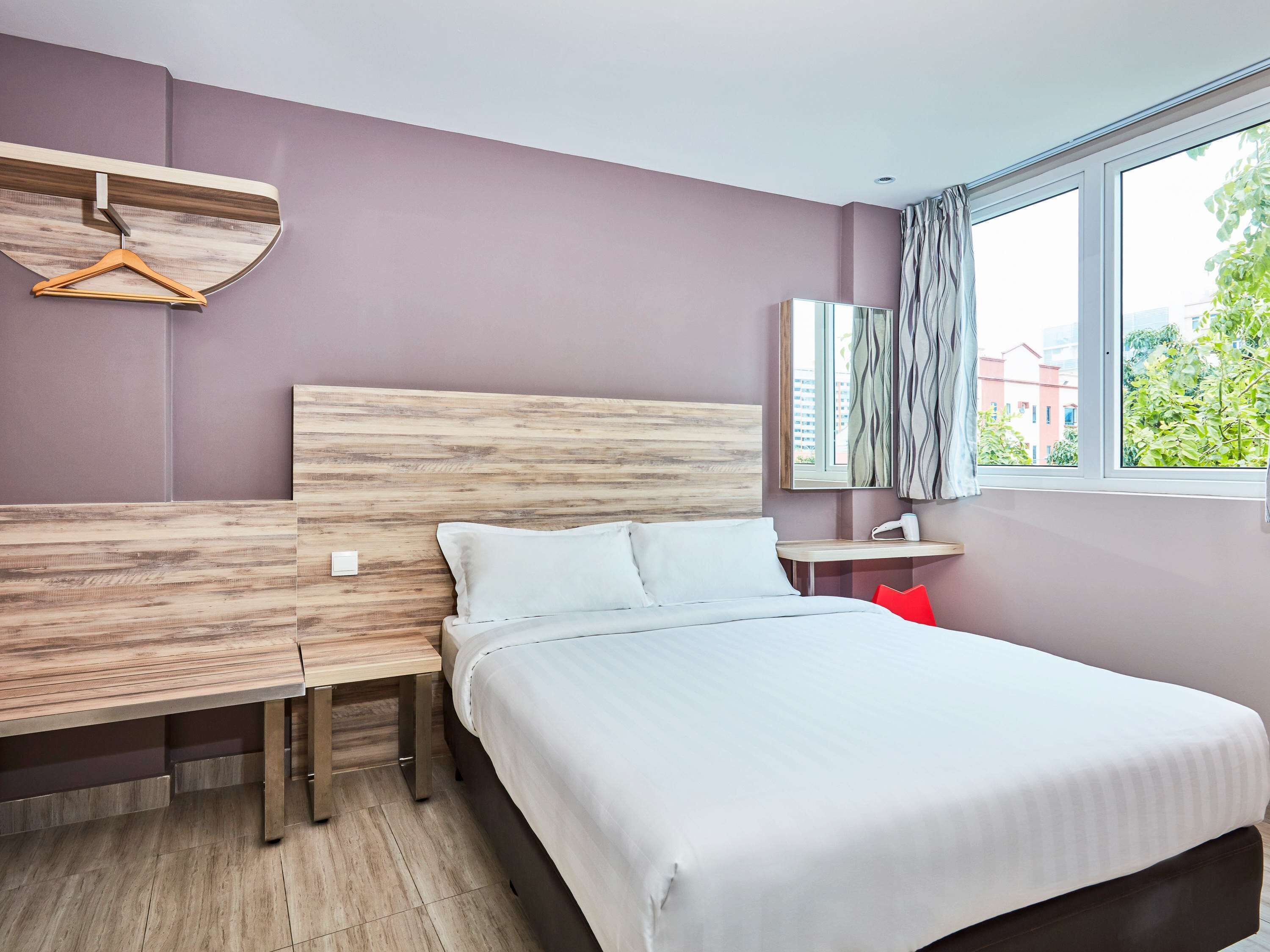 Ibis Budget Singapore Crystal 22 Room Prices Deals Reviews Expedia Com