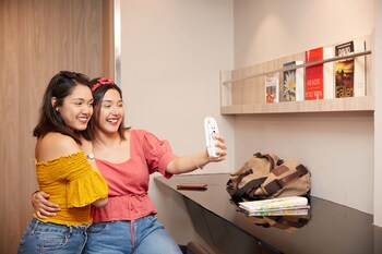 Ibis Budget Singapore Ruby Reviews Photos Rates Ebookers Com