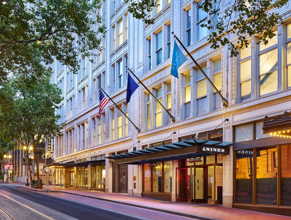 5 Star Hotels