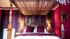 Premium bedding, desk, iron/ironing board, WiFi