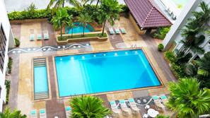 Kolam renang outdoor