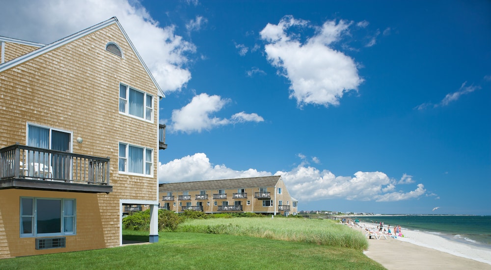 Ocean Mist Hotel in Yarmouth, United States