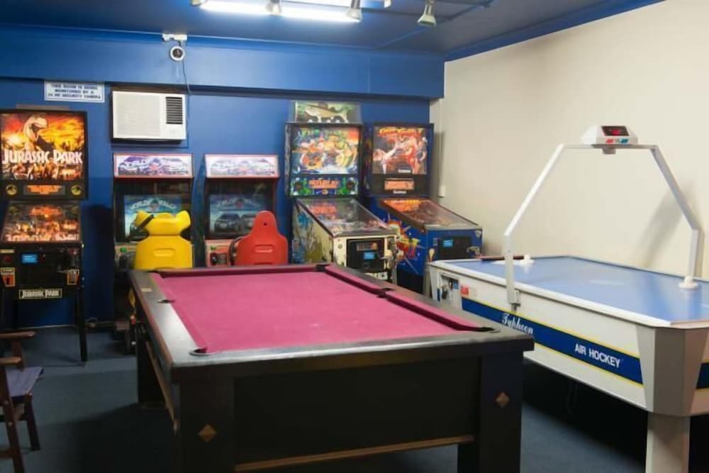 Surfers Royale