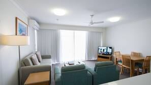 TV, DVD player