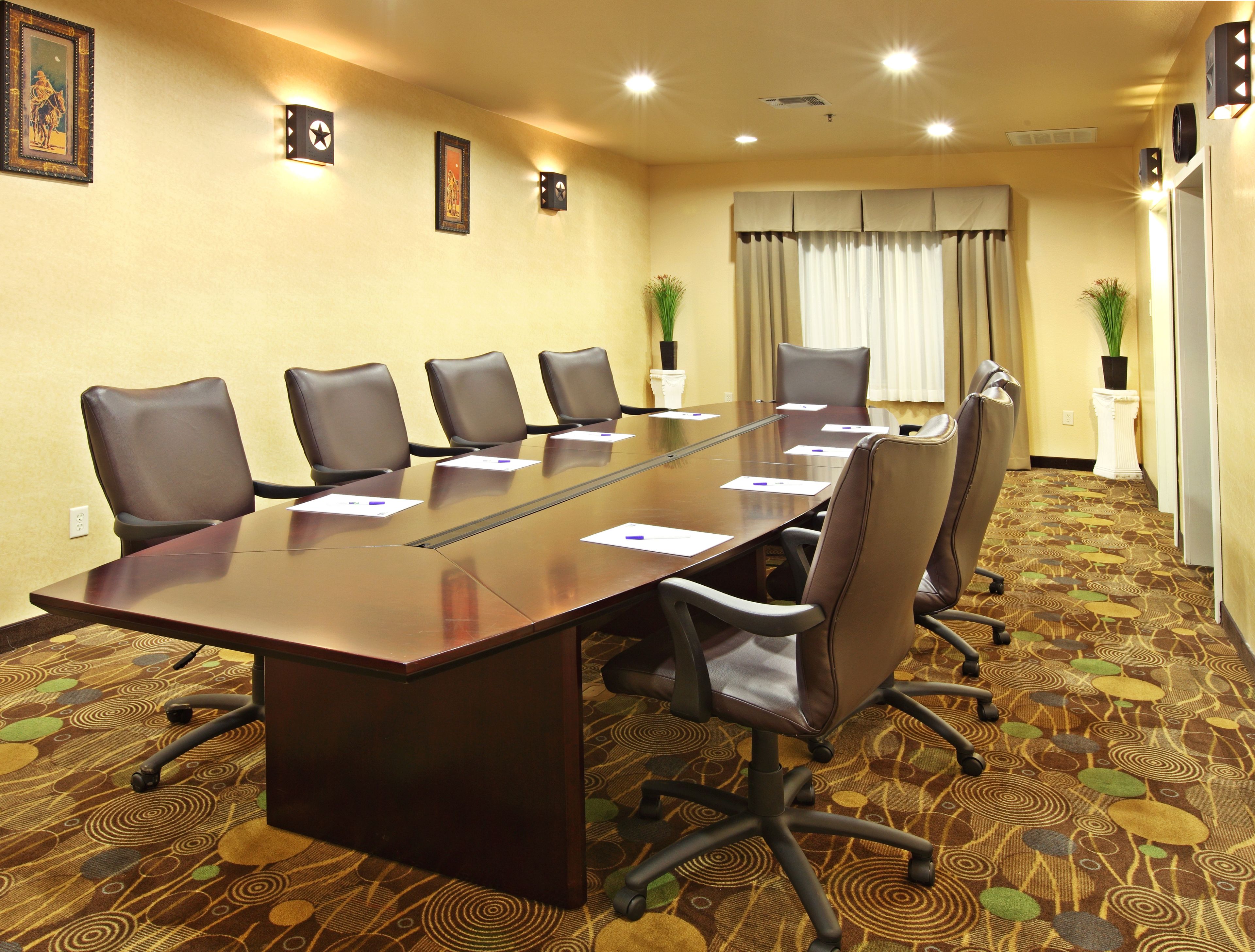 Holiday Inn Express & Suites Marshall, an IHG Hotel in Marshall, United States