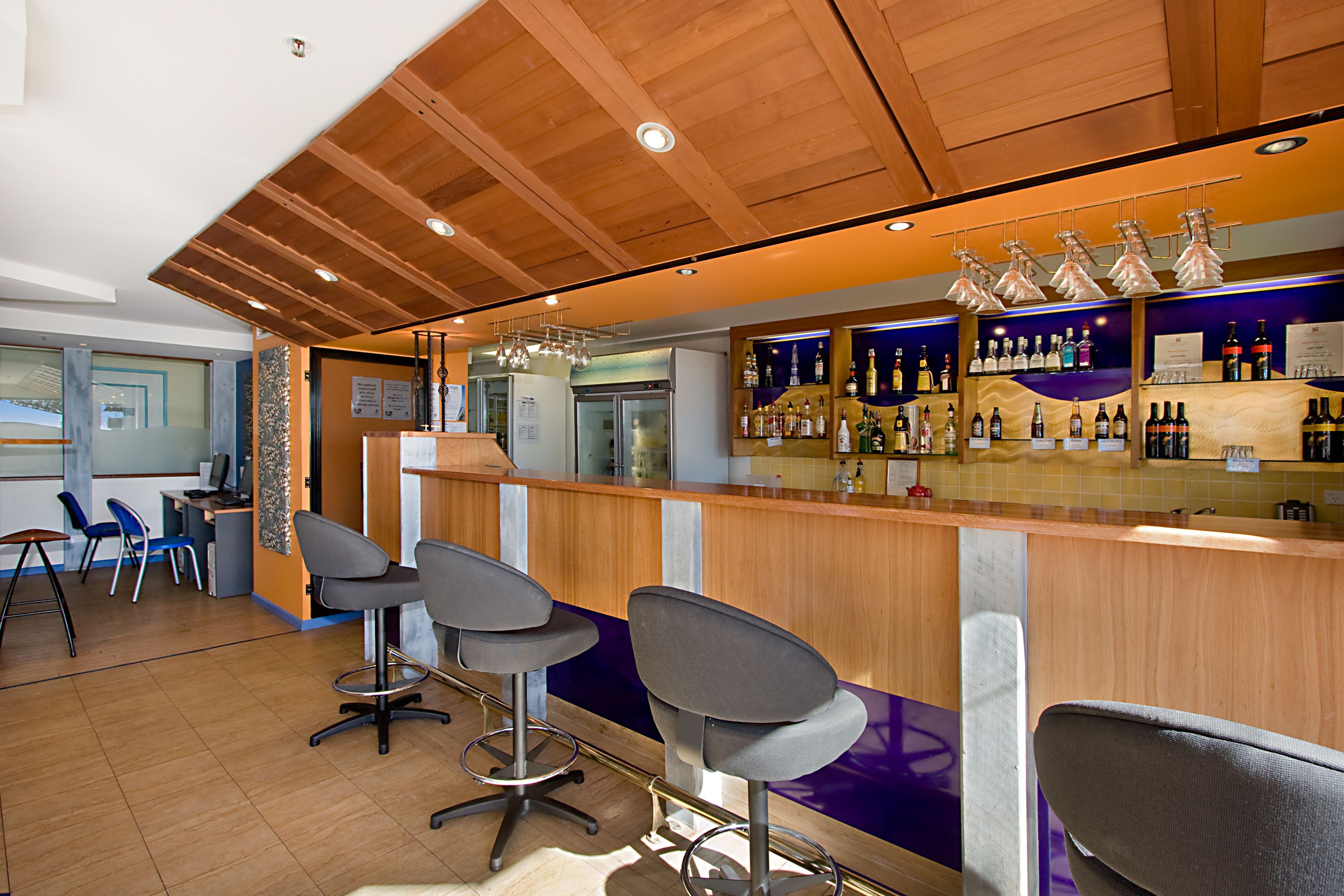 Beach House Seaside Resort Coolangatta