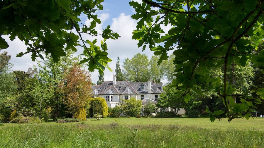 Woodlands Lodge Hotel