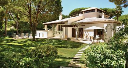 Pine Cliffs Village & Golf Suites