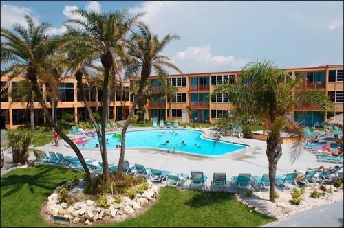 Dolphin Beach Resort 2018 Room Prices 104 Deals Reviews Expedia Dolphin Beach Resort 3 0 Out Of 5 Balcony View Featured Image