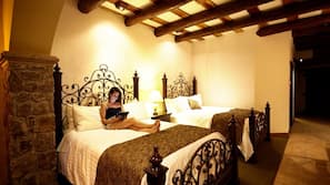 Ropa de cama de alta calidad, edredones de plumas, escritorio