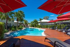 4 outdoor pools, pool umbrellas, sun loungers