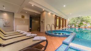 Piscine couverte