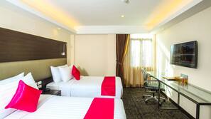 Minibar, in-room safe, desk, blackout drapes