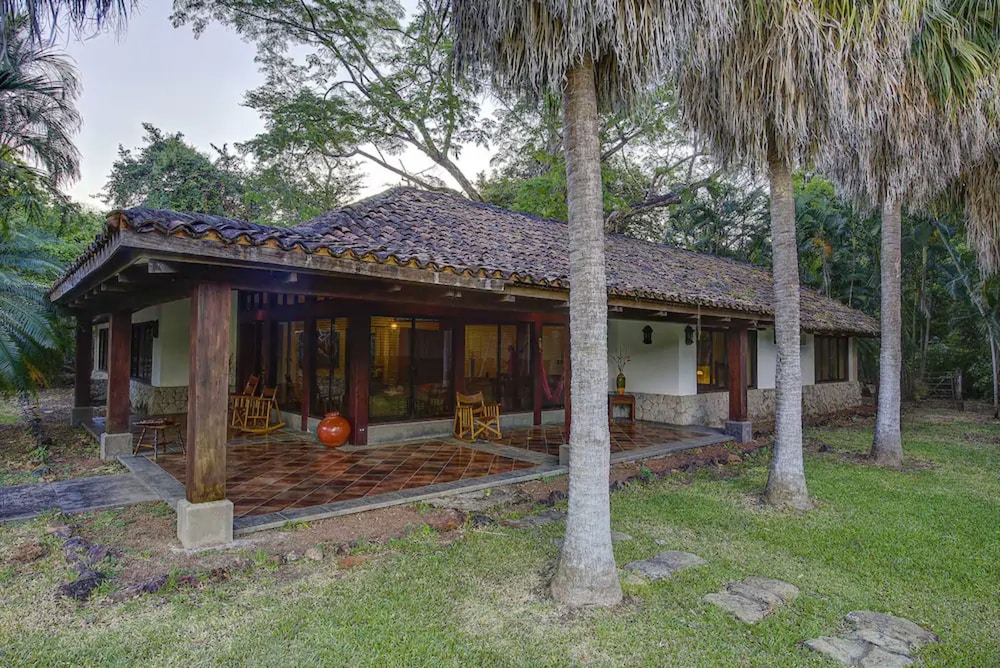 Hotel Hacienda La Pacifica in Cañas, Costa Rica