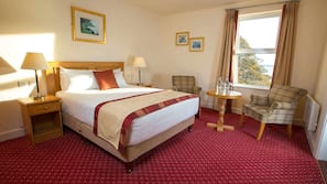 Premium bedding, desk, iron/ironing board, free WiFi