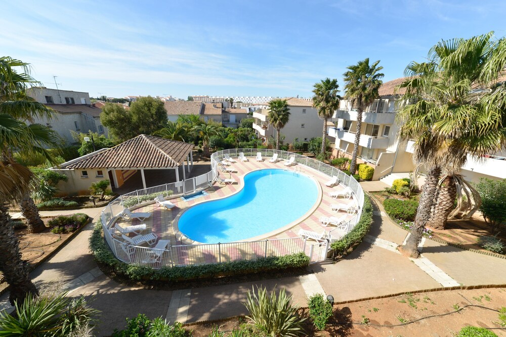 Residence Residhotel Mayflower in Le Grau-du-Roi, France