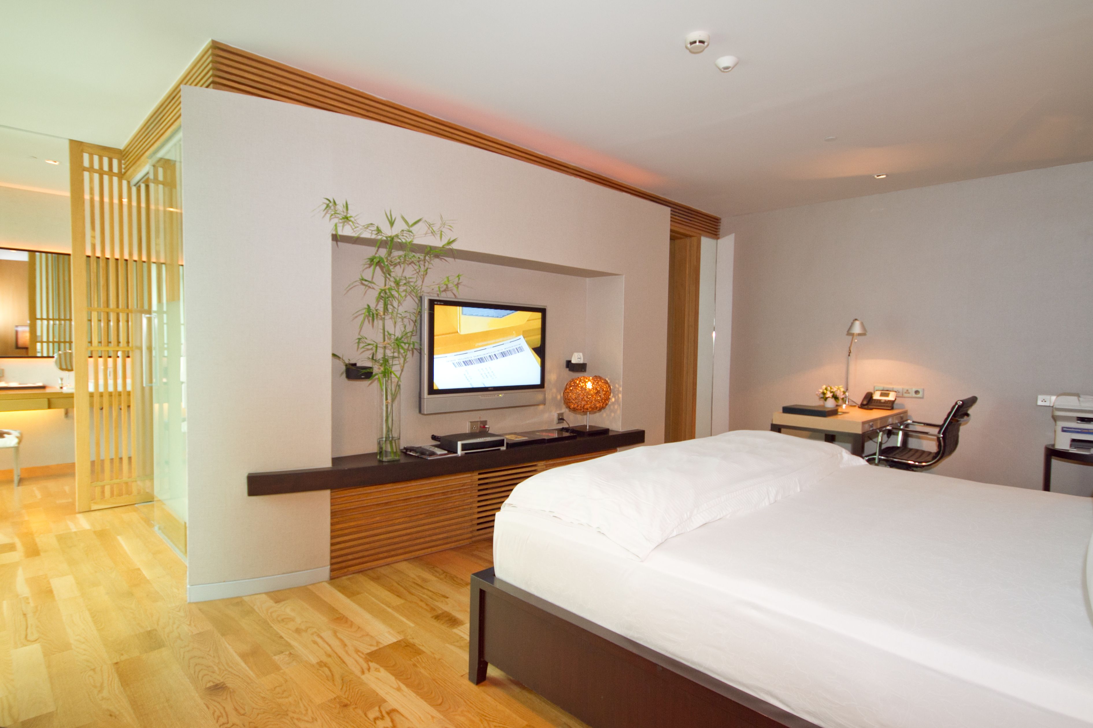 Maduzi Hotel Bangkok Reviews Expedia