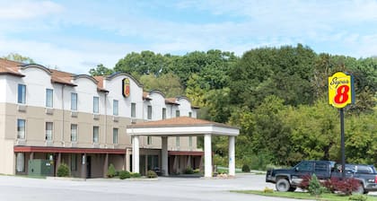 Super 8 by Wyndham Beaver Falls