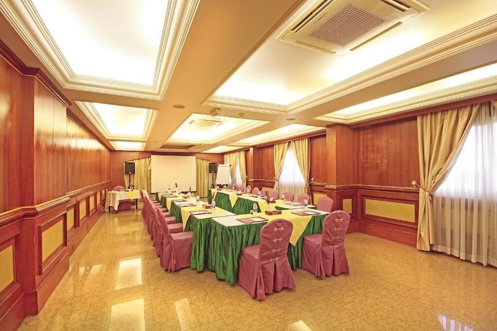 Photo - Safeer International Hotel By Brothers International