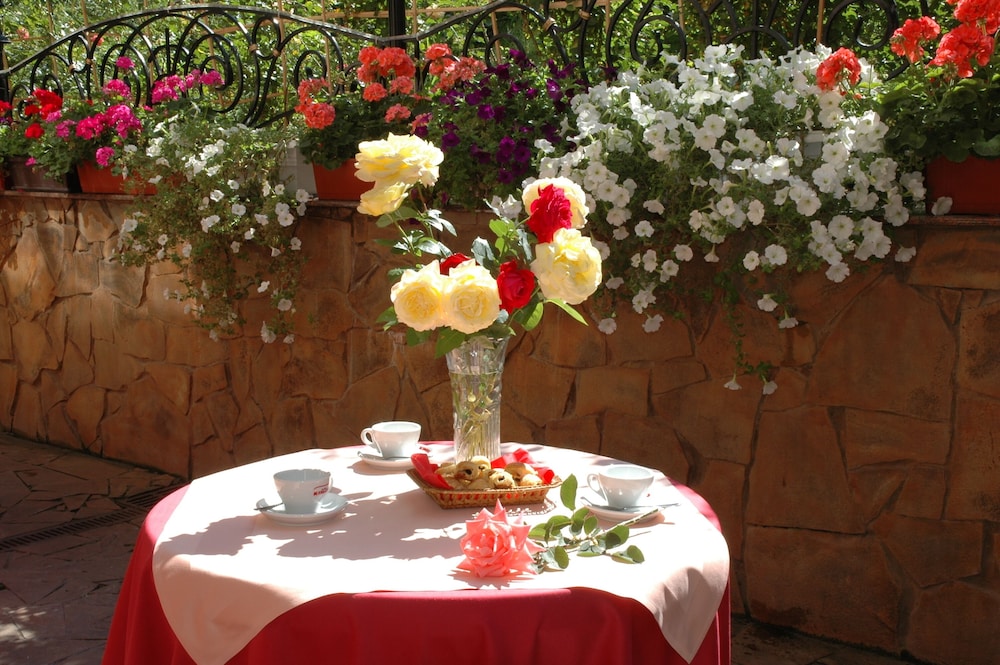 Foto - Gallery Hotel Gintama Apgrade