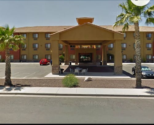 Copper Canyon Hotel & Suites in Safford, United States