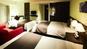 In-room safe, iron/ironing board, free WiFi