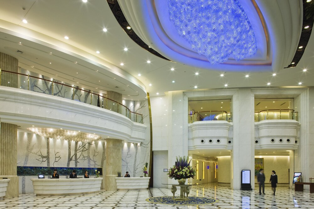Pullman Shanghai Skyway 2018 Room Prices 99 Deals Reviews Expedia City View Featured Image Interior Entrance
