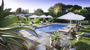 2 outdoor pools, pool umbrellas, sun loungers