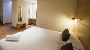 Coffre-forts dans les chambres, bureau, Wi-Fi gratuit