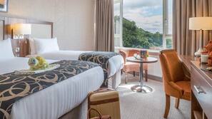 Hypo-allergenic bedding, in-room safe, desk, laptop workspace
