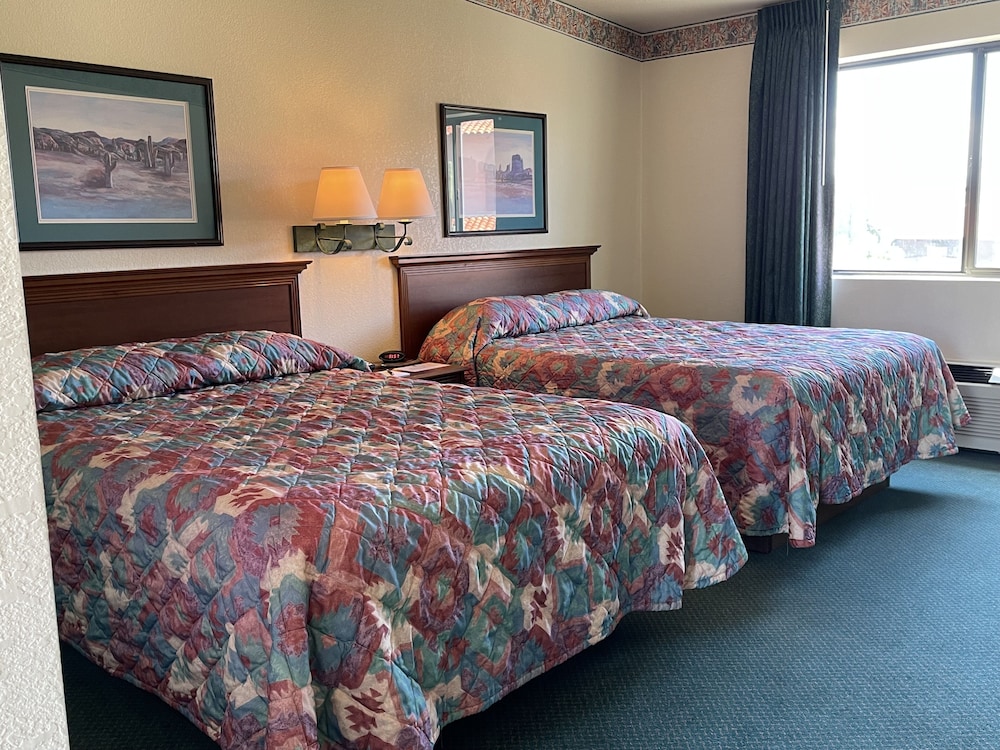 Voyager Resort Inn