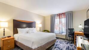 Desk, iron/ironing board, free WiFi, linens
