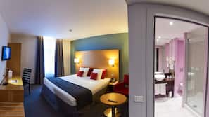 Luxe beddengoed, een kluis op de kamer, een bureau