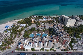 Privilege Aluxes Isla Mujeres Adults Only: NZ$493 Deals & Reviews (Isla