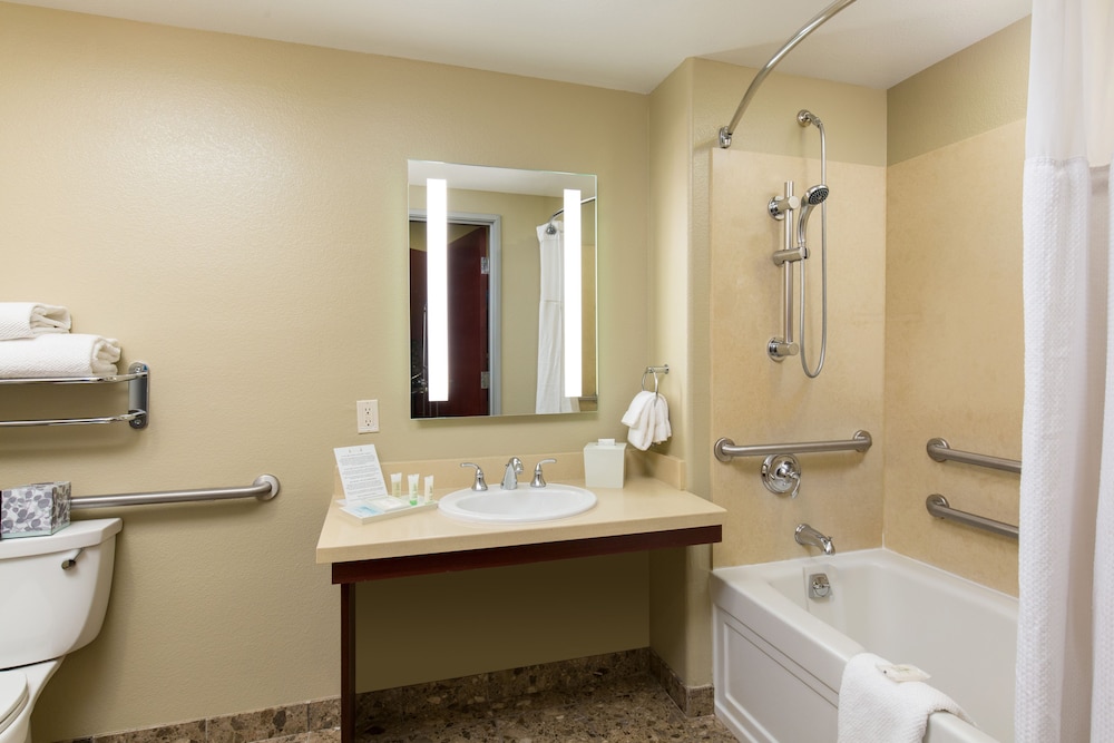 Staybridge Suites Las Vegas, an IHG Hotel