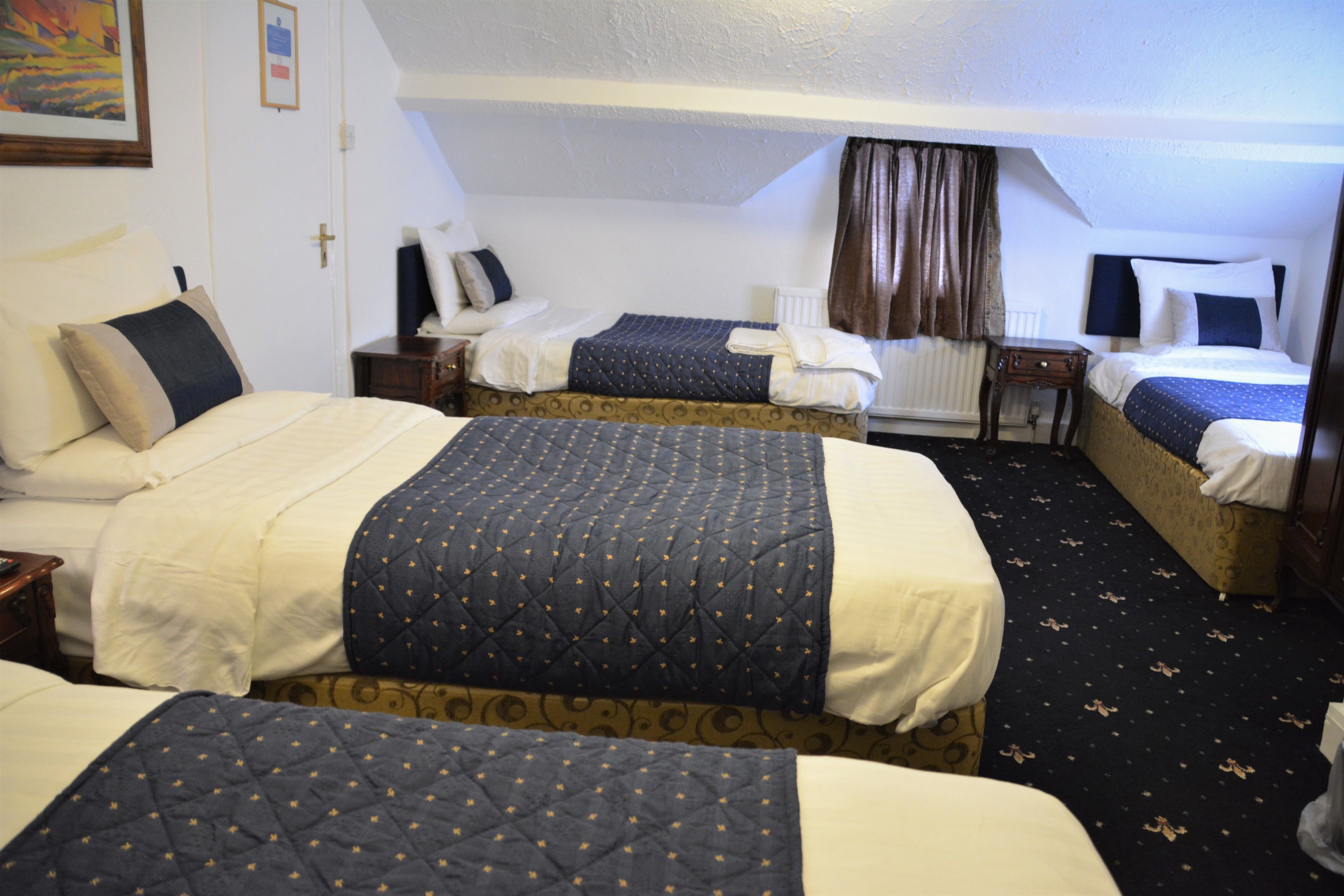 Crown Lodge Guest House in Reading, United Kingdom
